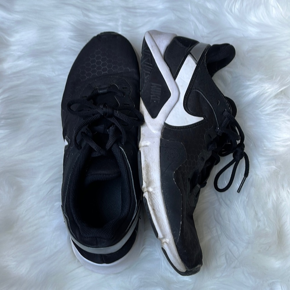 Men’s Nike sneakers size 10